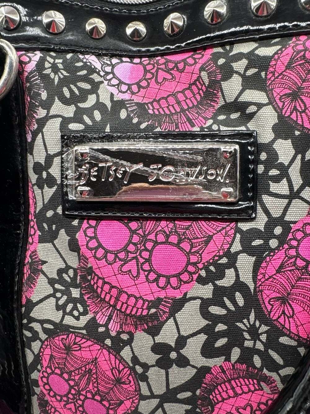 Betsey Johnson Pink Lace Sugar Skull Studded Weekender Bag - Picture 2 of 8